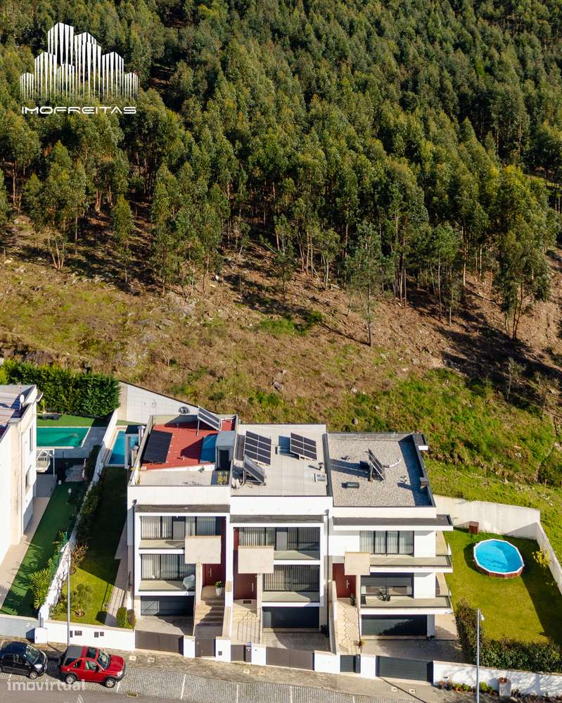 Moradia T4 de Luxo com Piscina numa das Melhores Zonas de Braga!-37