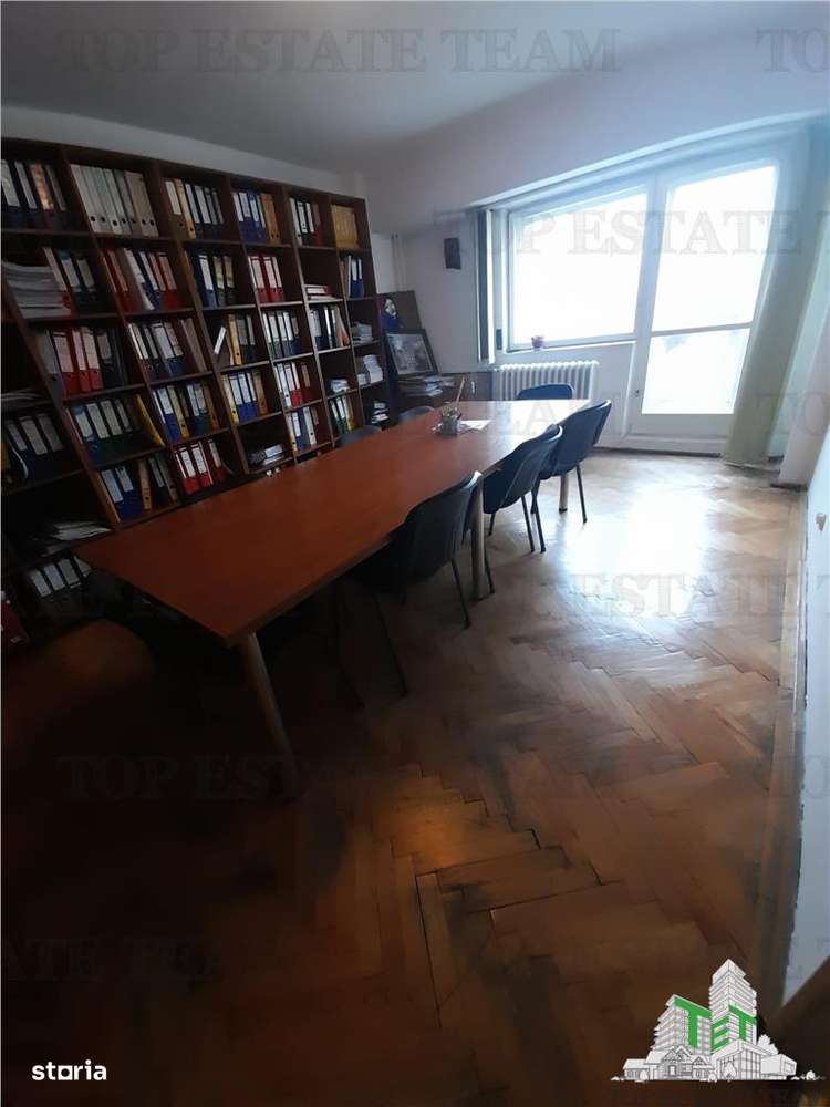 Piata Unirii  chiar la metrou in exclusivitate vanzare 2 camere cu loc-10