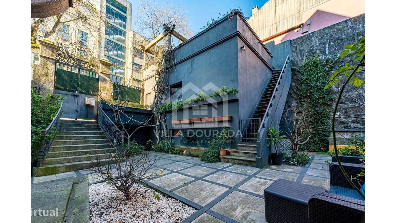 Moradia Geminada T6 em Bonfim - Grande imagem: 4/40