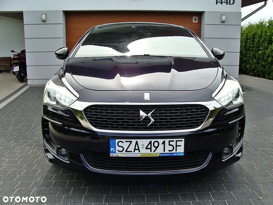 DS Automobiles DS 5 - 10