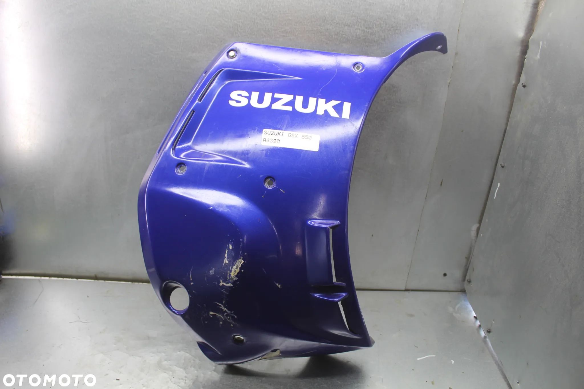Suzuki GSX 550 Bok boczek owiewka osłona prawa - 1