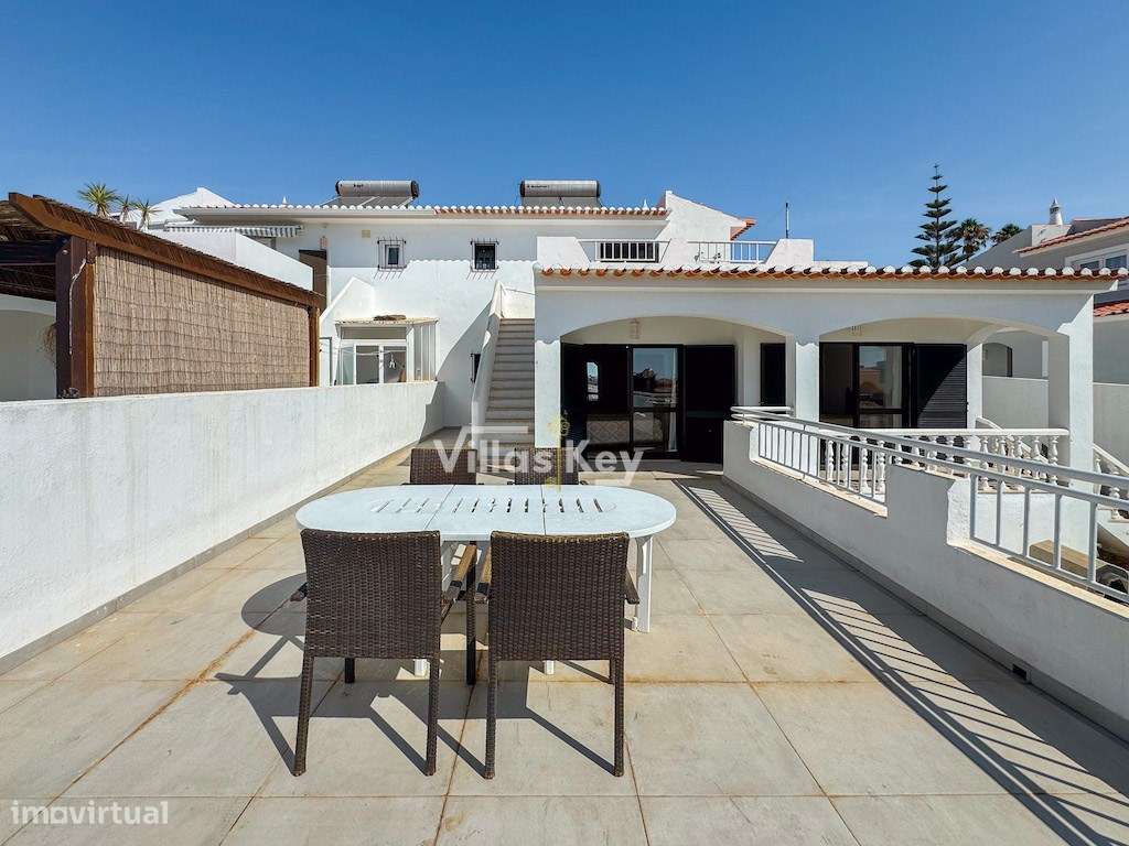 Moradia T4+1, Estúdio, potencial grande Espaço de Arrumos com excel... - Grande imagem: 4/51