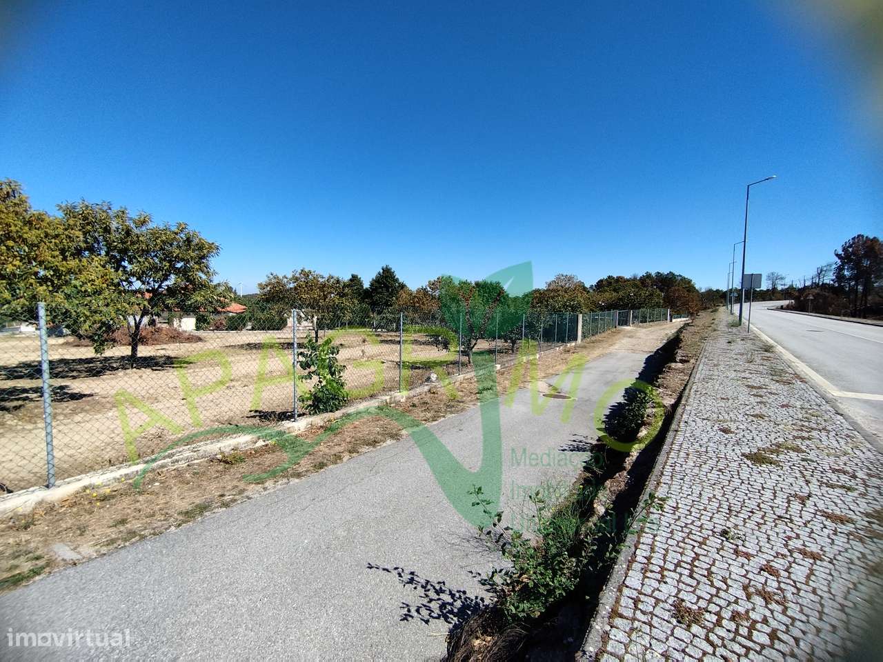 Terreno urbano para construção em Penedono-5