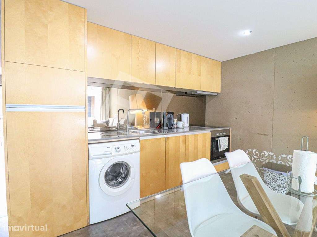 Apartamento T1 com Varanda - Com excelentes acessos | Aveiro - Grande imagem: 3/24