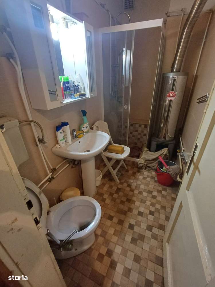 Vand apartament cu 2 camere in Centru-7