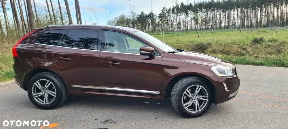 Volvo XC 60 D5 AWD Summum - 8