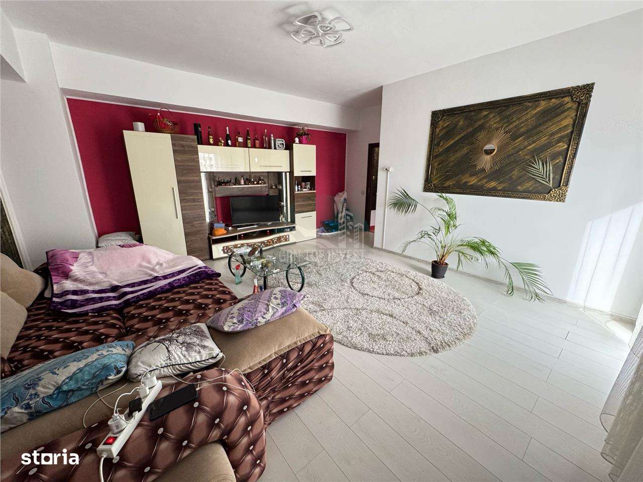 Apartament 2 camere decomandat balcon si parcare Bld Mihai Viteazul - Imagine principală: 2/11