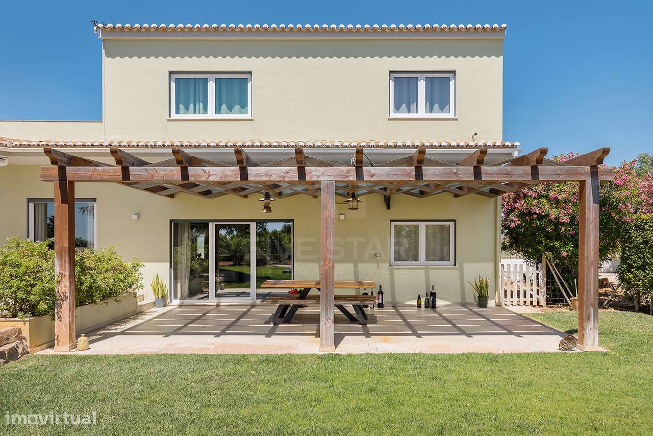 Moradia T4 na Guia -  Charme Algarvio com Total Privacidade - Piscina-46
