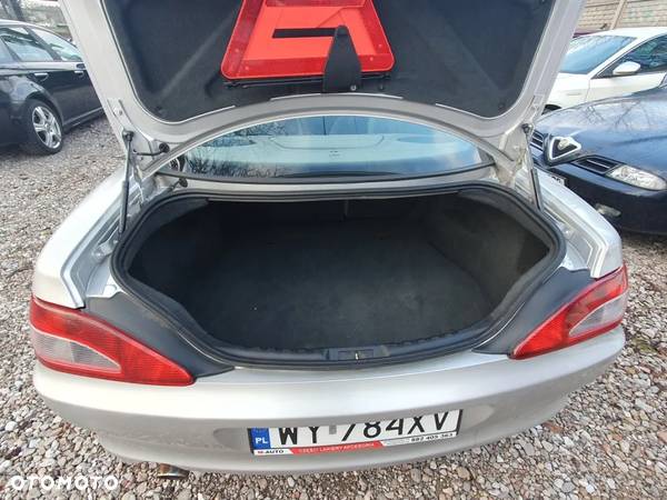 Peugeot 406 2.0 - 16