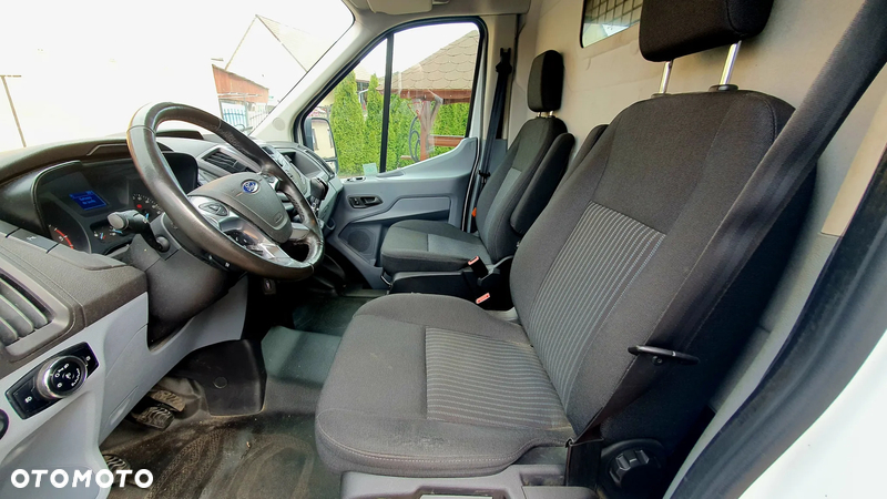 Ford Transit - 22