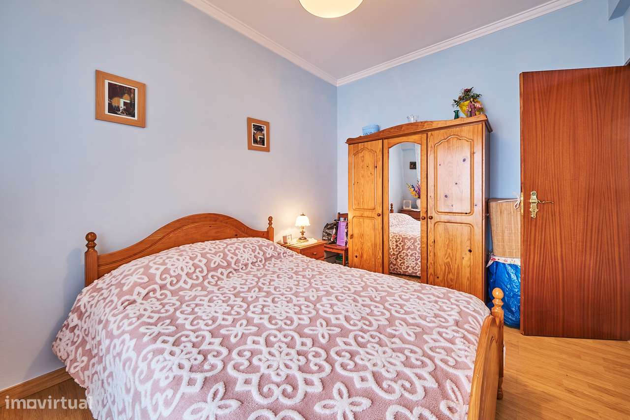 Apartamento com 3 quartos - Corroios-6