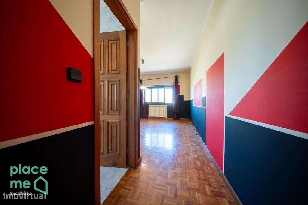 Moradia Individual com mais de 900m2 em Palmeira, Braga-24