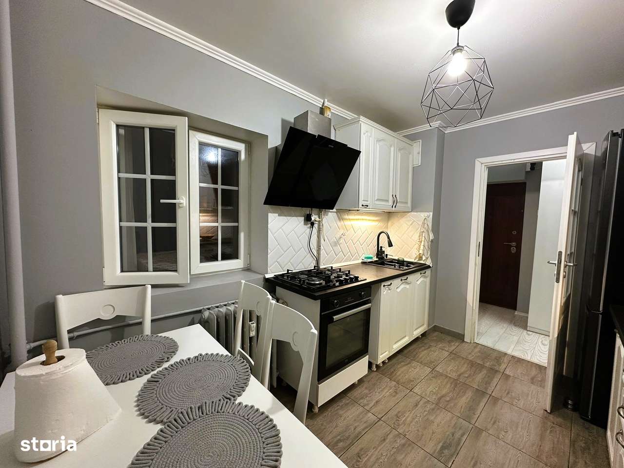 Apartament 2 camere decomandat, renovat, Aleea Buhuși – Exclusivitate - Imagine principală: 5/13