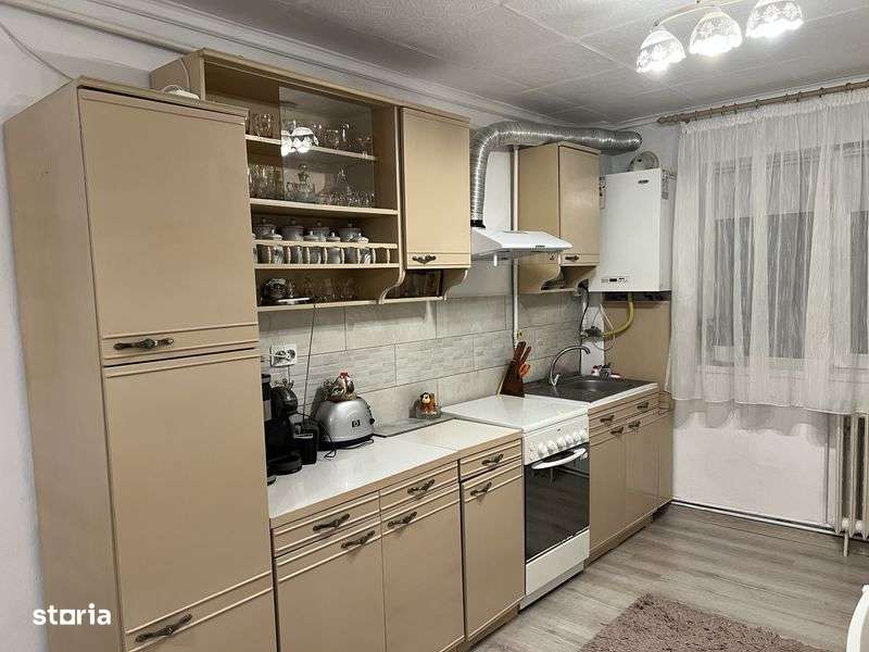 Inchiriez Apartament 3 camere - Imagine principală: 4/8