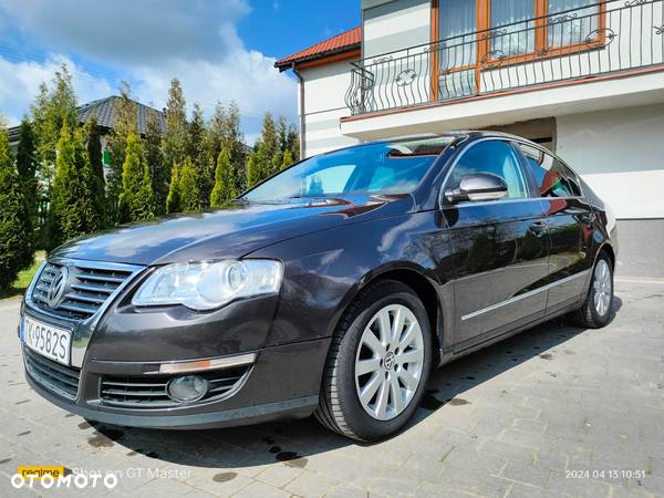 Volkswagen Passat 2.0 TDI Highline - 5