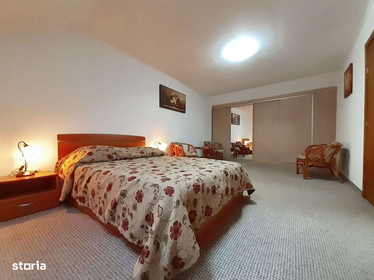 Vila de Inchiriat, Brasovul Vechi - Imagine principală: 2/17