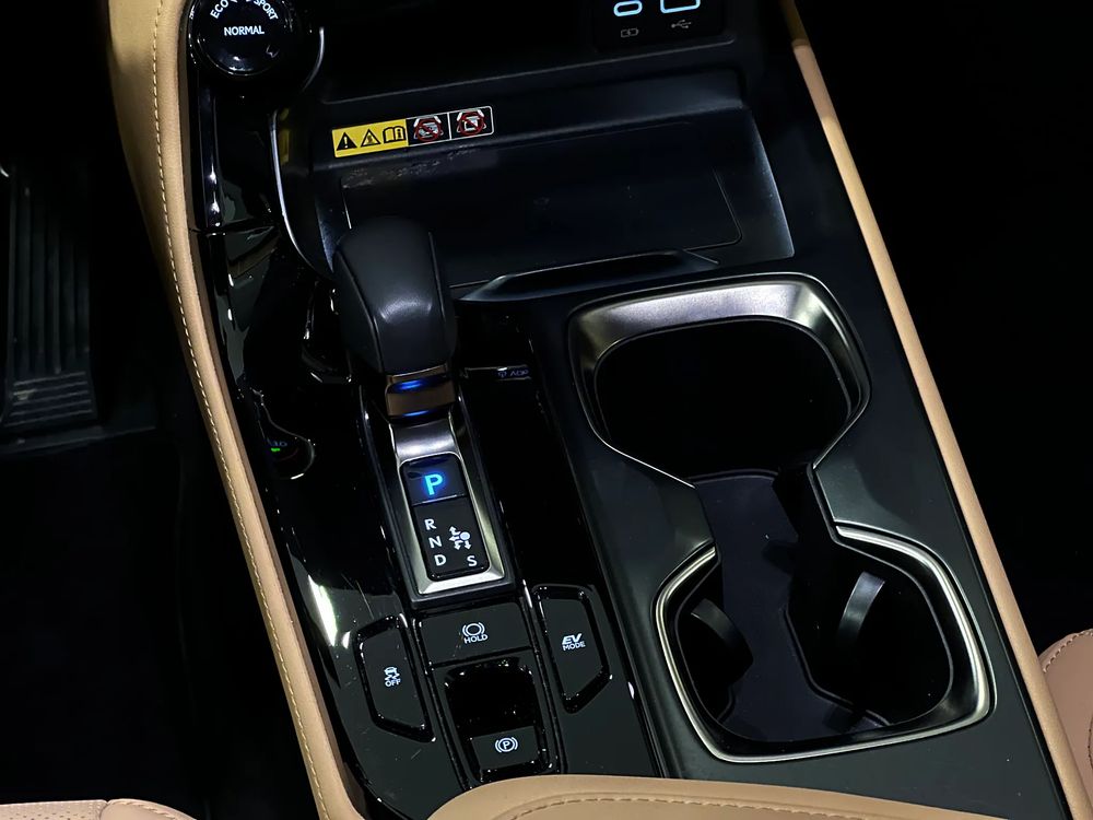 Lexus Nx Lexus NX350h 2,5 Hybrid 243 KM Prestige Salon Polska FV23%