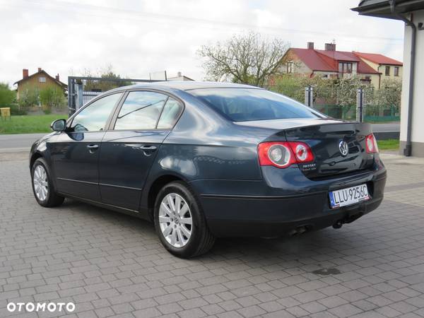 Volkswagen Passat 1.9 TDI Comfortline - 17