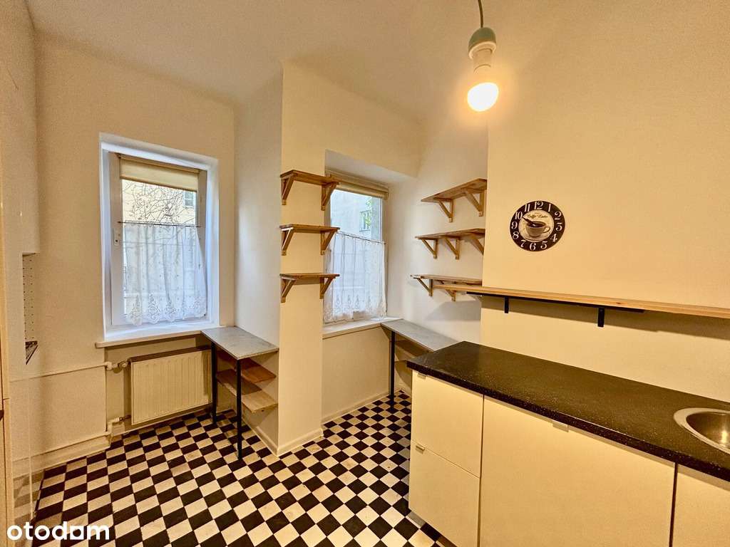 Duże mieszkanie -wysoki parter w pięknej kamienicy-5