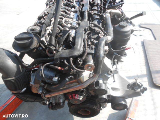 Motor Nissan 2.0 Diesel (1997 ccm) M9R - 1