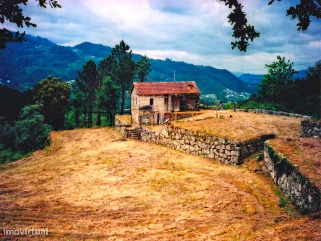 Quinta isolada - Amarante-36