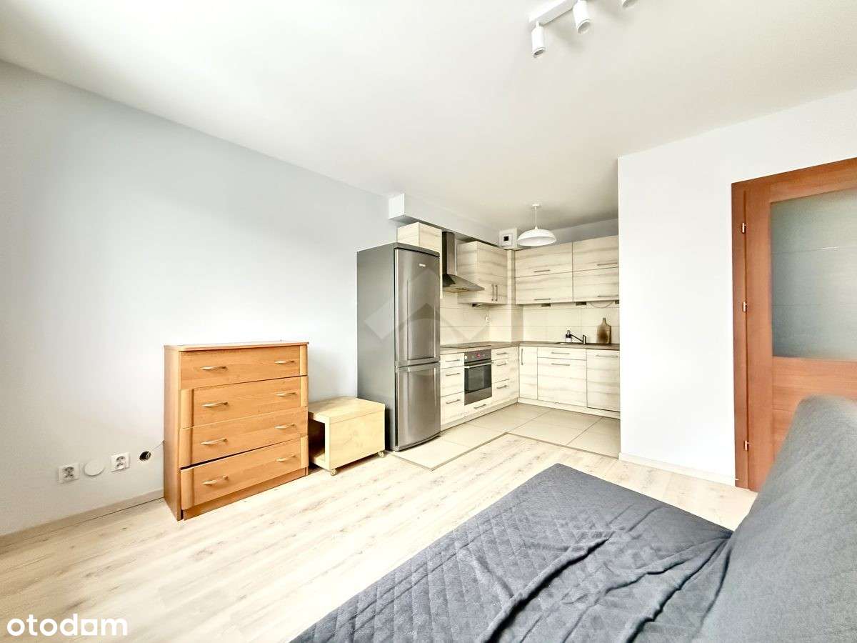 Przestronne 3- pokojowe mieszkanie z balkonem!-7