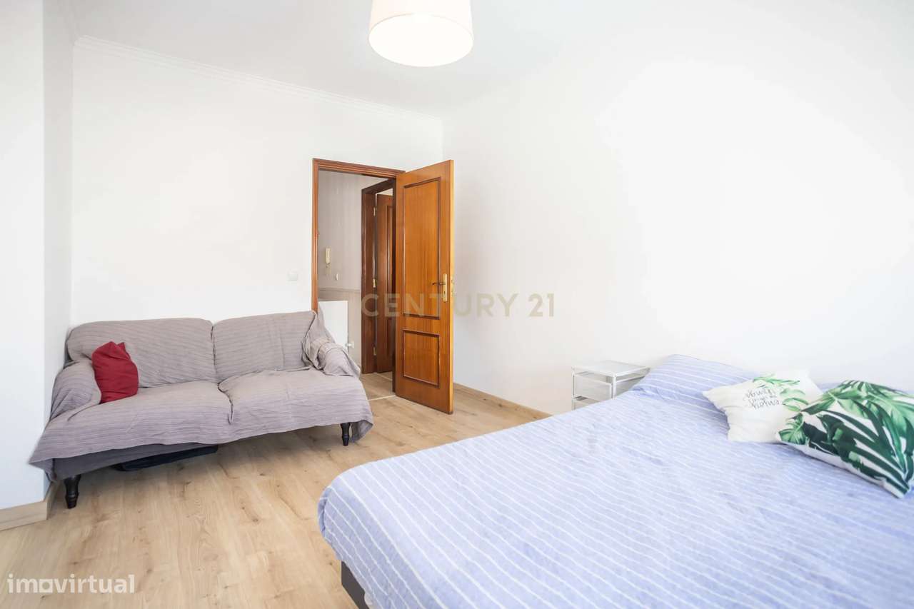 Moradia T3 c/Garagem 4 Viaturas - Foros de Amora-30