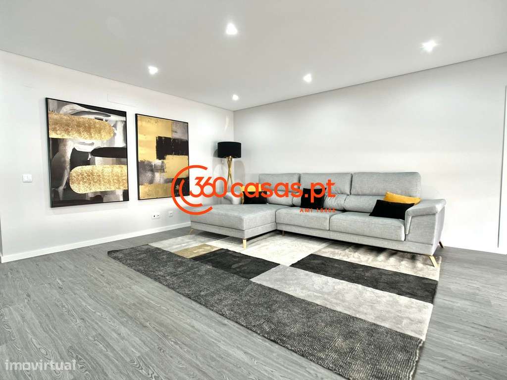 Apartamento T3 novo com piscina e garagem em Olhão-9