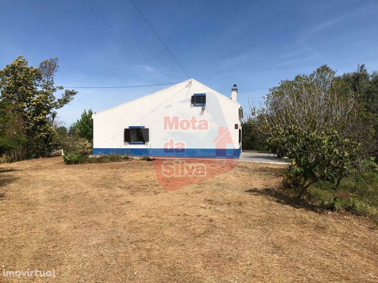 Monte alentejano com 27.800m2 em São Francisco da Serra