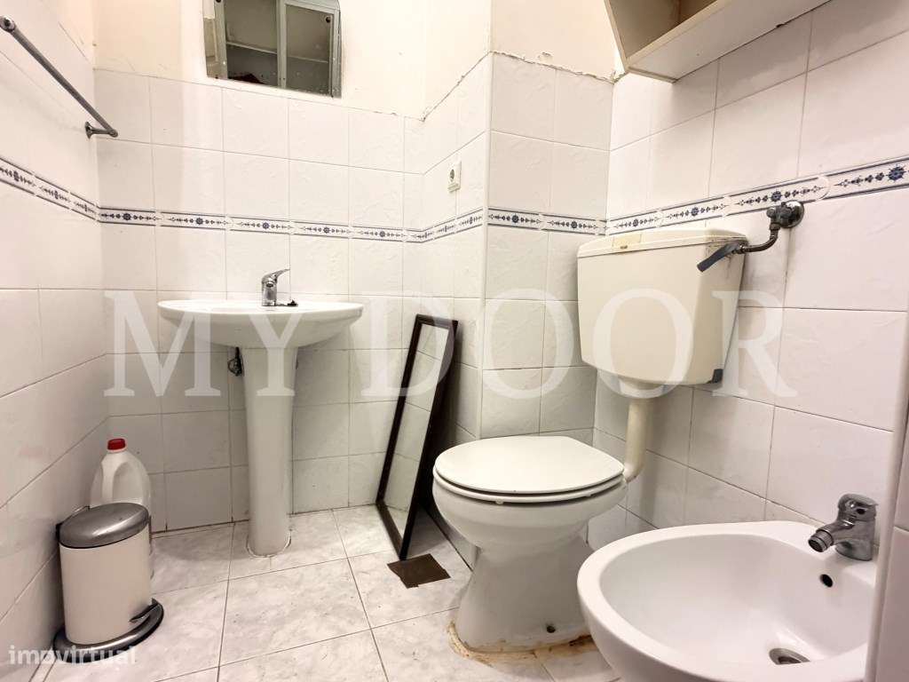 Apartamento T2 - Moscavide - Obras Totais - RCH c/ Terraço-30