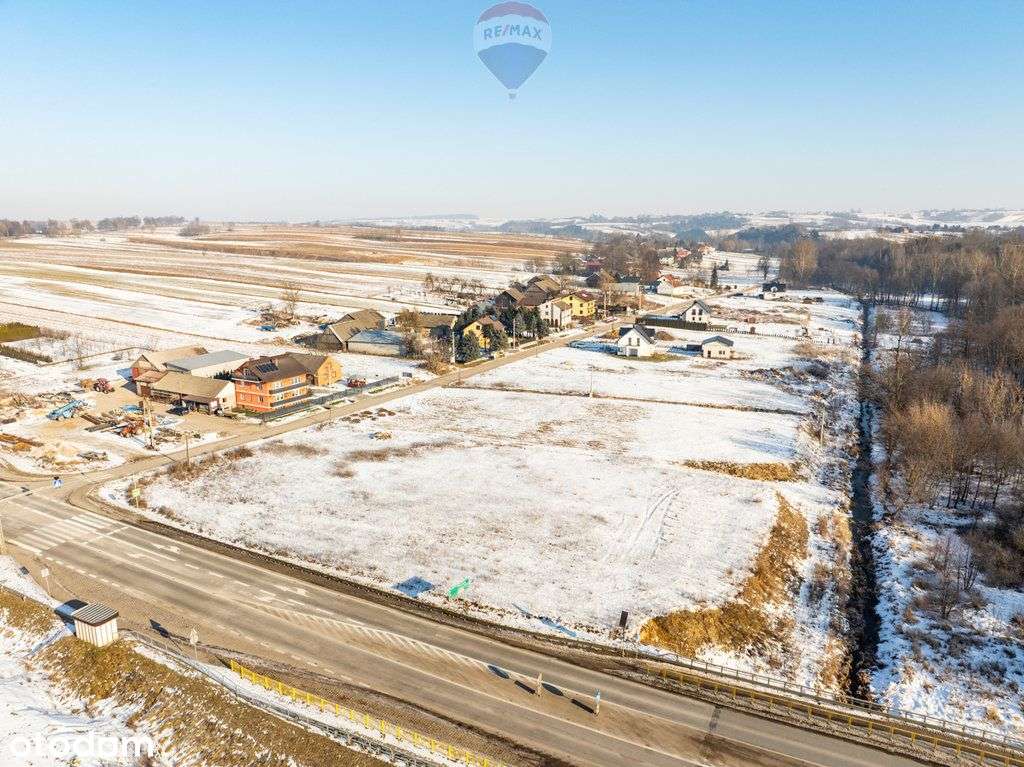 Działka usługowa z wz przy S7-13