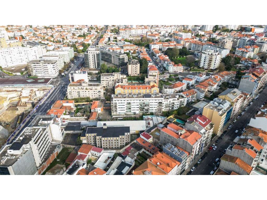 T2 PREMIUM À ROTUNDA DA BOAVISTA-52