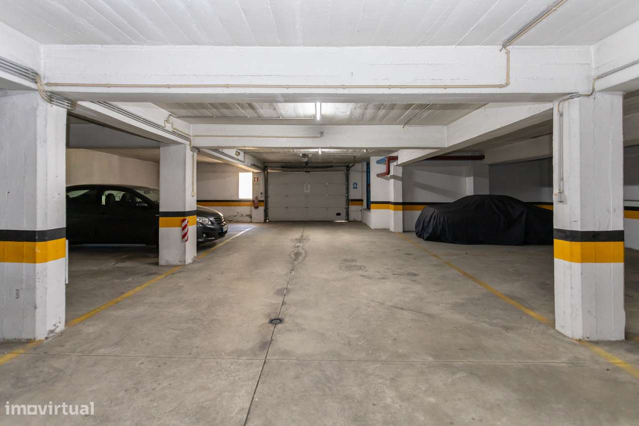 Apartamento T2 em Sesimbra num condomínio com piscina-27