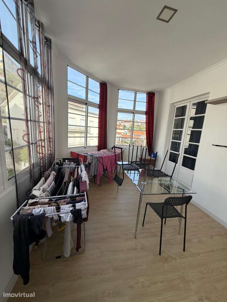 Excelente T7 para venda na Cruz de Celas-34