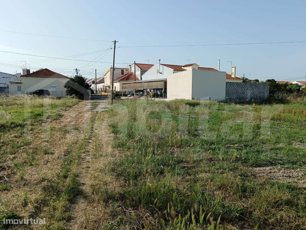 Armazém com 288 m², com Terreno Urbano com 3.893 m² - Benavente-7