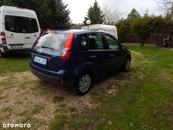 Ford Fiesta 1.3 Ambiente - 5