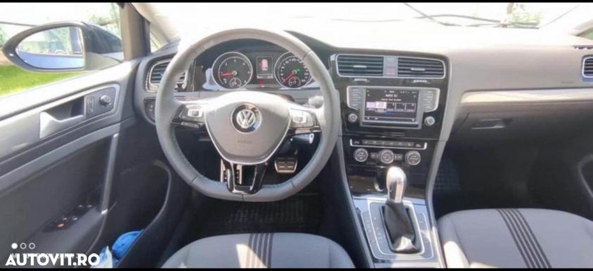 Volkswagen Golf 1.6 TDI DPF BMT DSG Comfortline - 6