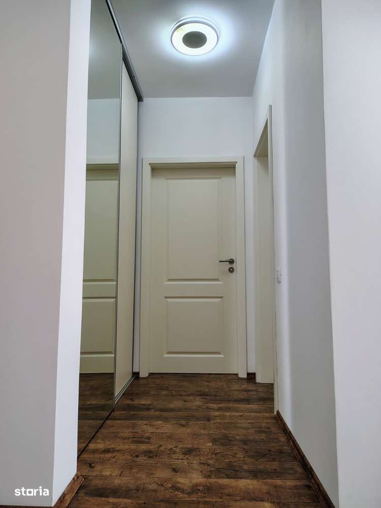 Tomis plus , bloc cu lift si boxa-4