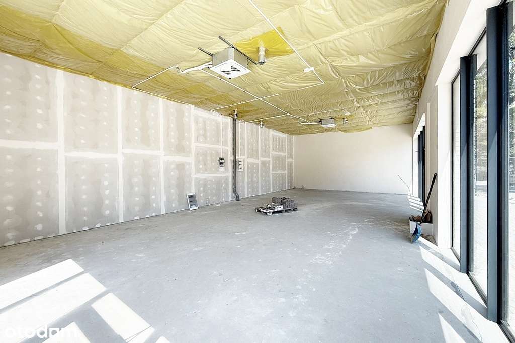 Lokal handlowy z dużą witryną, parking - Pełny obrazek: 4/5