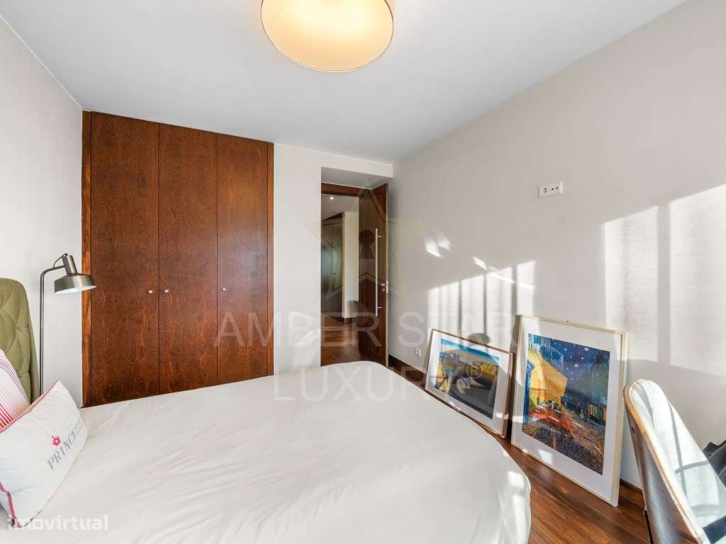 Apartamento T4 como novo, em condomínio de alto padrão-20