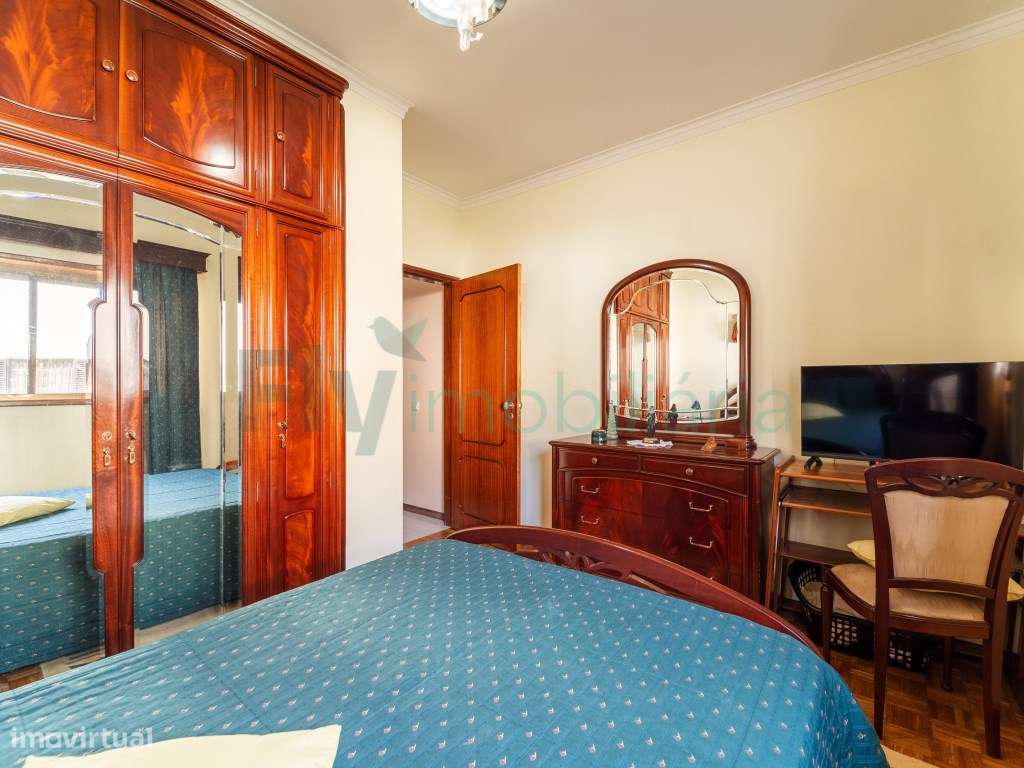 Apartamento T3 com Terraço de 80 m² e Garagem Fechada em Moreira de...-14