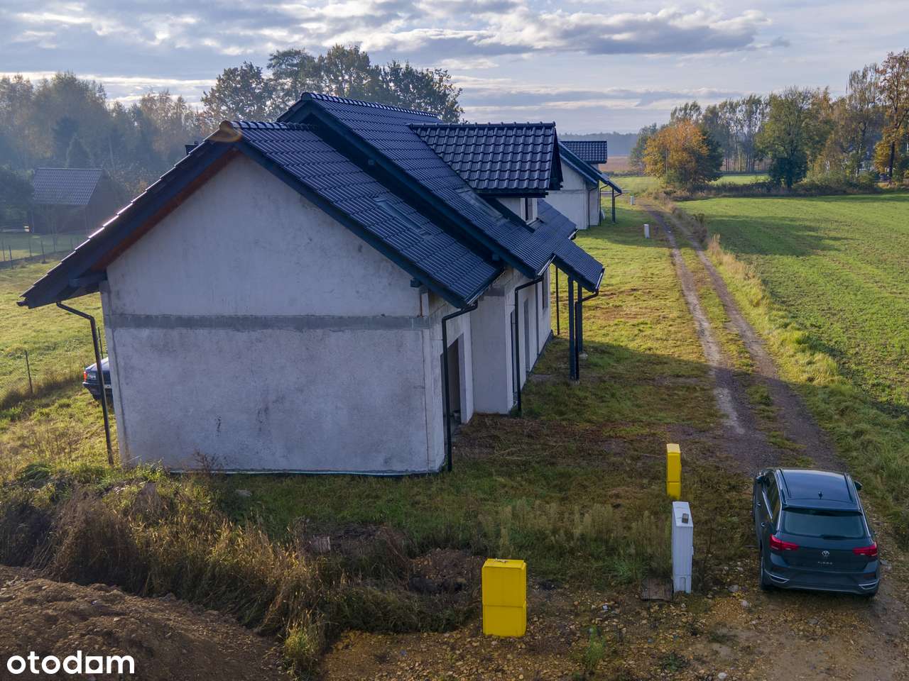 Nowoczesny dom 147,7 m² z garażem w spokojnej okolicy-4