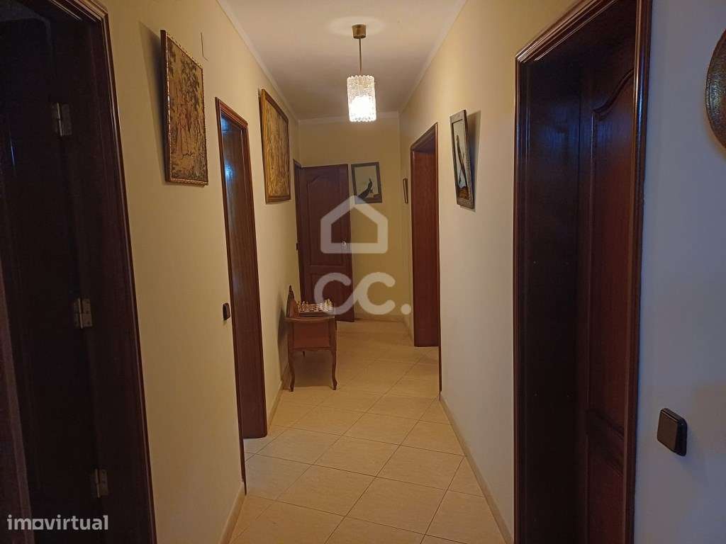 Moradia Bi-familiar T5+T2 em Palmeira, Santo Tirso-43