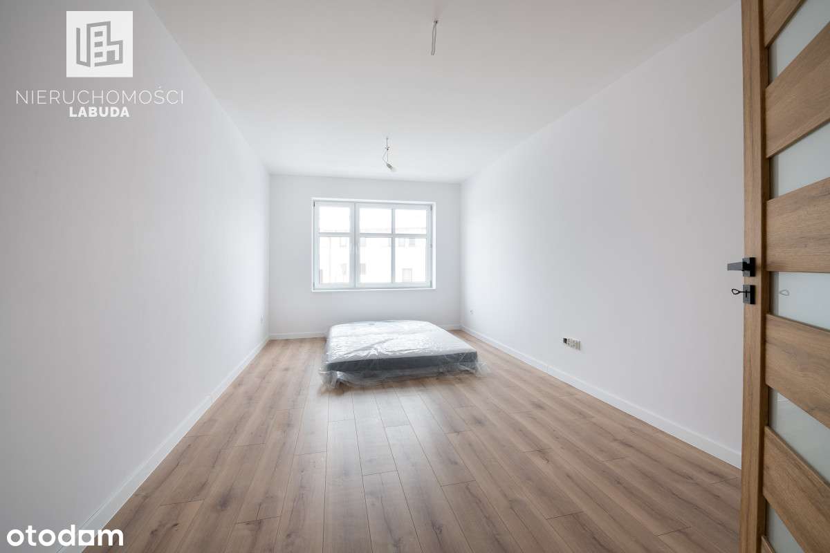 Duże mieszkanie 3 pokoje po generalnym remoncie-10