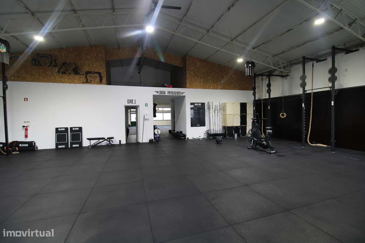 Espaço comercial em Avelãs de Caminho para venda-17