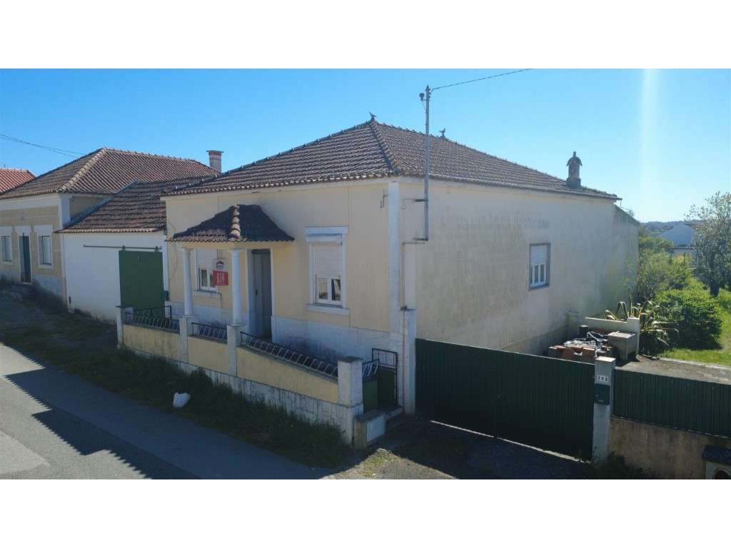 Moradia, 5 assoalhadas, Santarém, Almoster