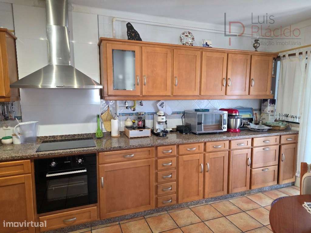 Moradia em Banda no Centro de Sines-7