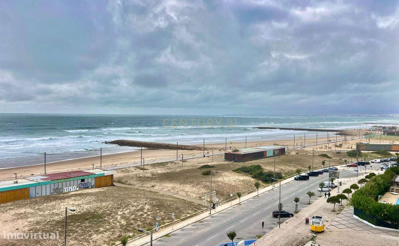 Apartamento T0 transformado em T1, remodelado, Costa da Caparica-17