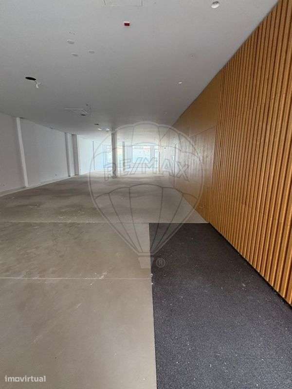 Loja  para arrendamento - Grande imagem: 2/34