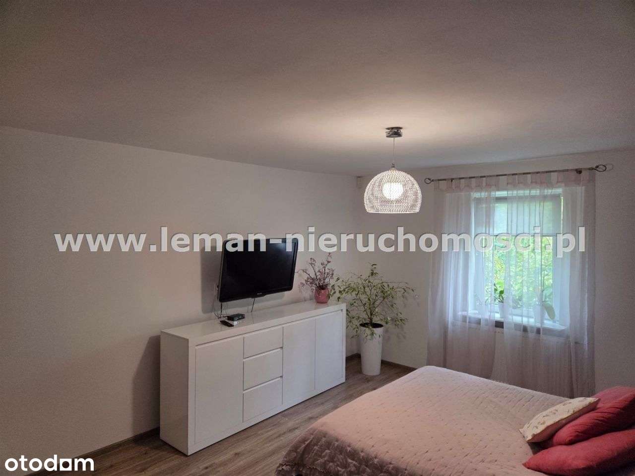 Siedlisko z prywatnym stawem, lasem i gruntami-9